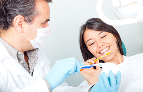 Cómo pagar menos en su visita al dentista