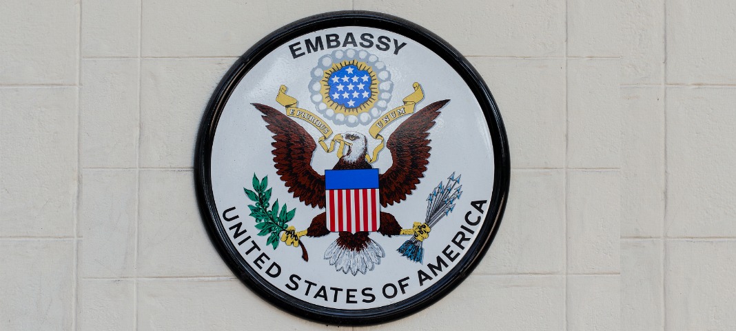 Una embajada y un consulado cumplen funciones diferentes