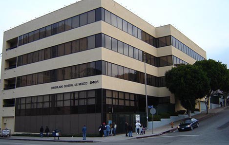 Consulado de México en Los Angeles extiende horario