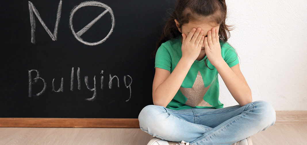 “No paro de temblar”: La devastadora carta de una niña víctima de bullying 