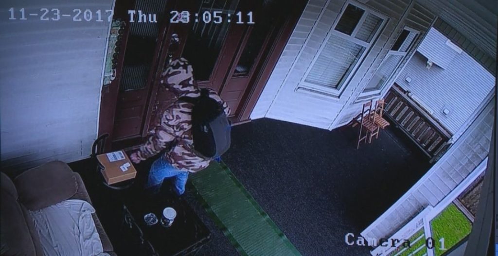 cómo evitar el robo de paquetes que llegan a la puerta de mi casa amazon ups