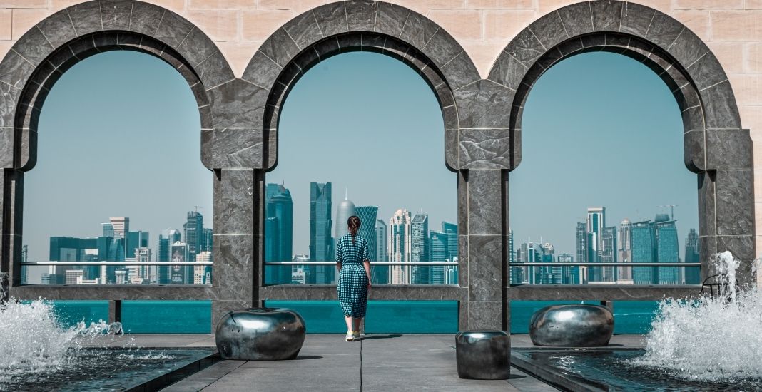 Sin alcohol y minifaldas, así son las reglas para los turistas en Qatar