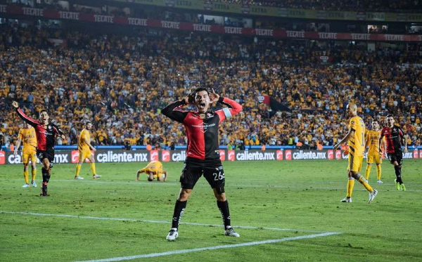 Aldo Rocha celebra el gol del pase a la final
