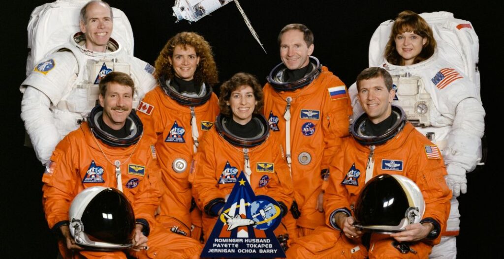 Ellen Ochoa viajó al espacio en 4 ocasiones